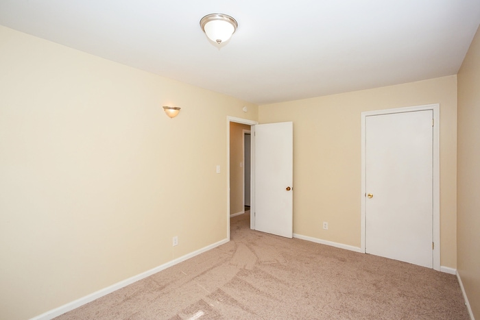 Building Photo - 9050 E 206th St