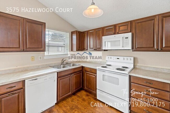 Building Photo - 3575 Hazelwood Ct