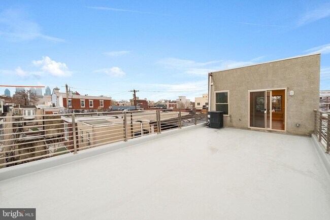 Building Photo - 1424 S 18th St