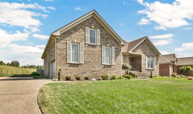 Building Photo - 4276 N Woodstock Dr