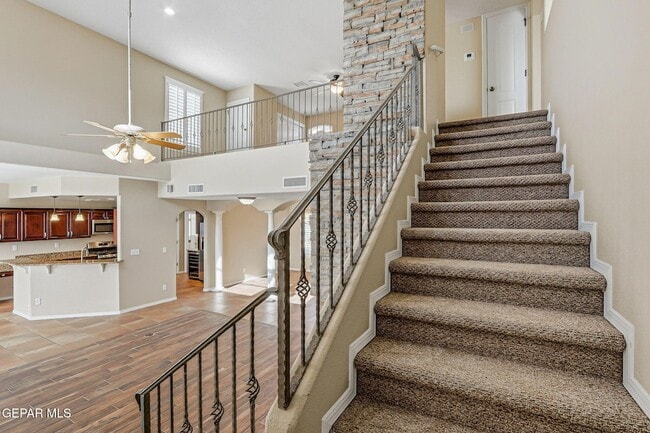 Building Photo - 6398 Franklin Summit Drive