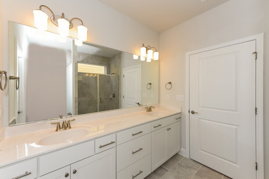 Building Photo - 119 Alcovy Ct