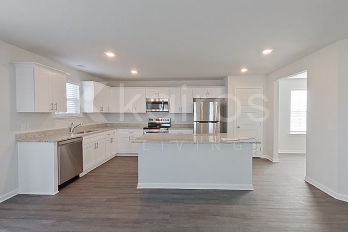 Building Photo - 301 Hemlock Ct