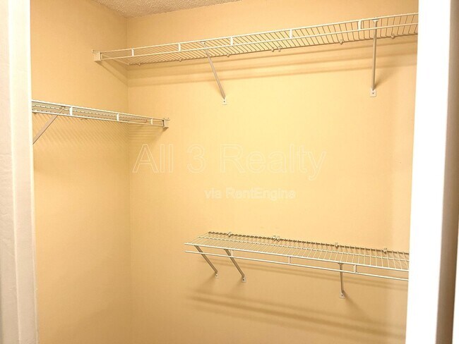 Building Photo - 8192 Hynds Springs Ln