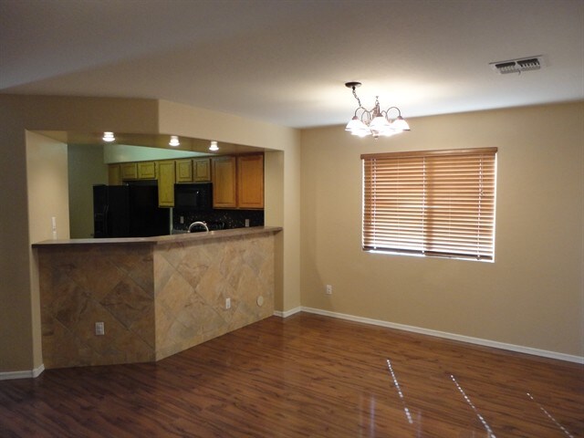 Building Photo - 13812 W Berridge Ln