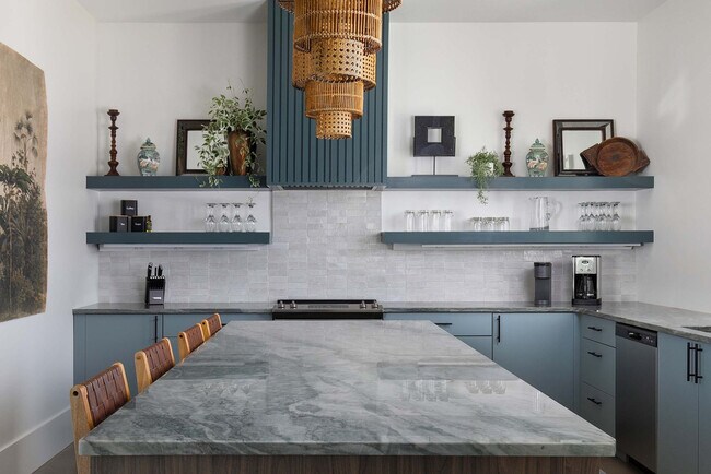 Building Photo - 226 George C Wallace Blvd