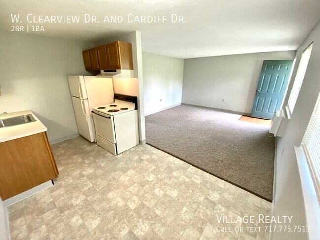 Building Photo - 51 W Clearview Dr