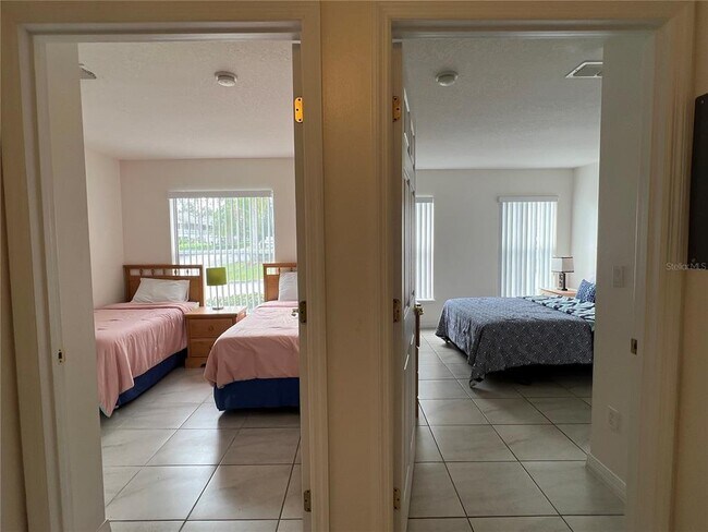 Building Photo - 8805 Grand Palms Cir