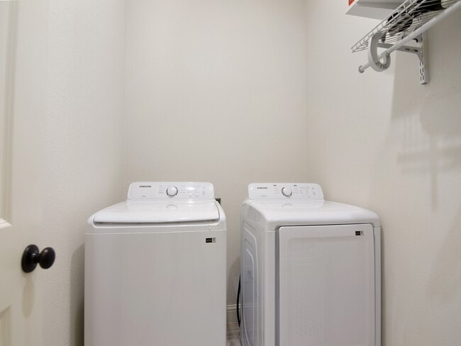 Building Photo - 12118 S Tara Plantation Dr