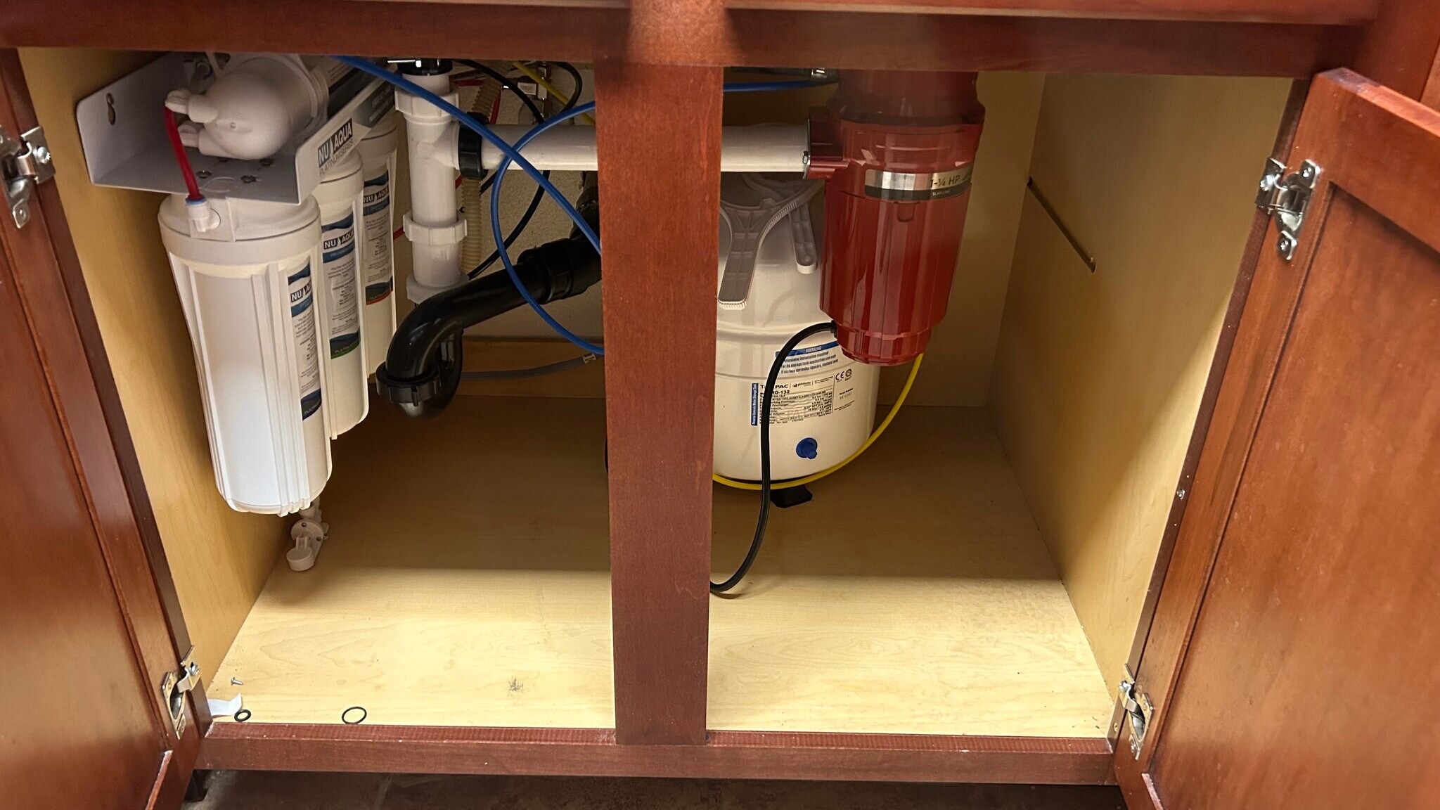 RO and garbage disposer - 3825 E Camelback Rd