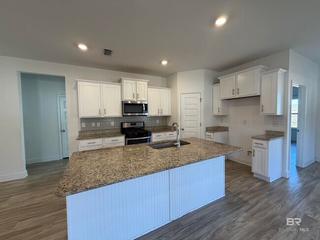 Building Photo - 13255 Cavalier St