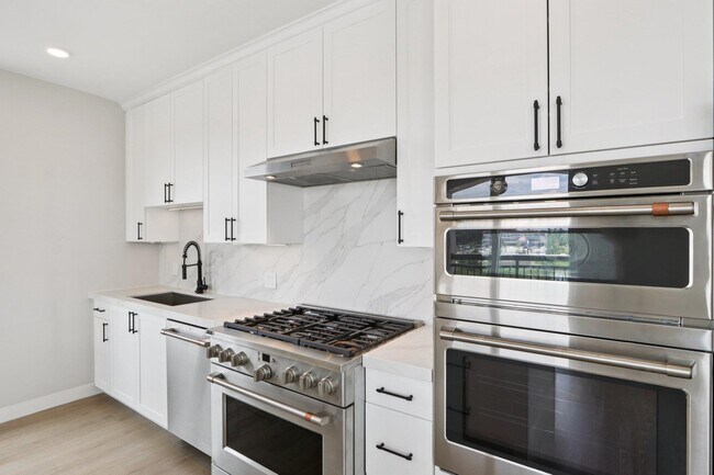 Building Photo - 18 Artisan Dr