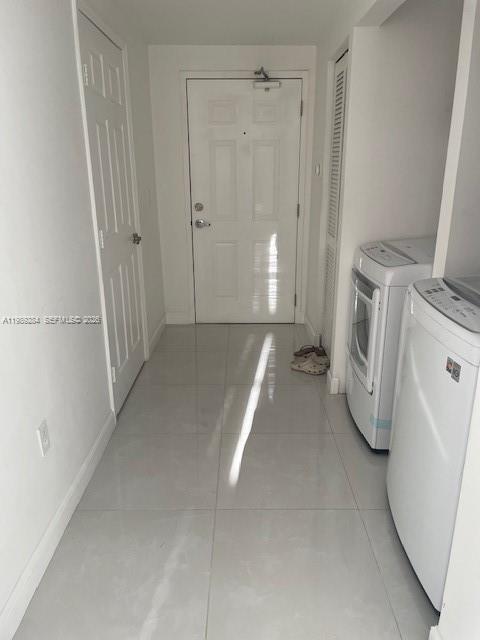 Building Photo - 215 SW 42nd Ave