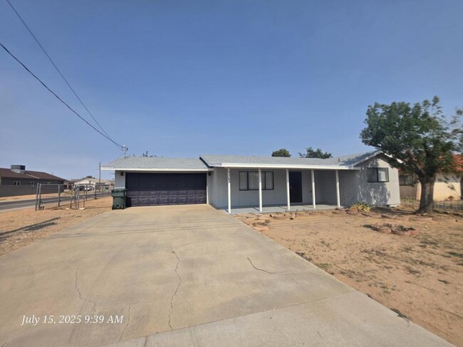 Primary Photo - 3565 N Roosevelt St