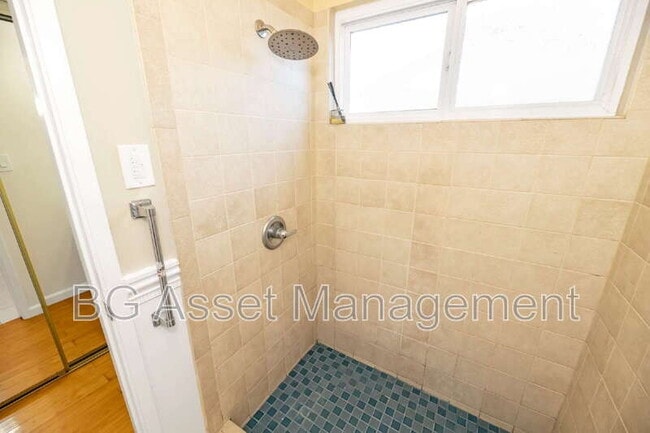 Building Photo - 1550 Kildare Way