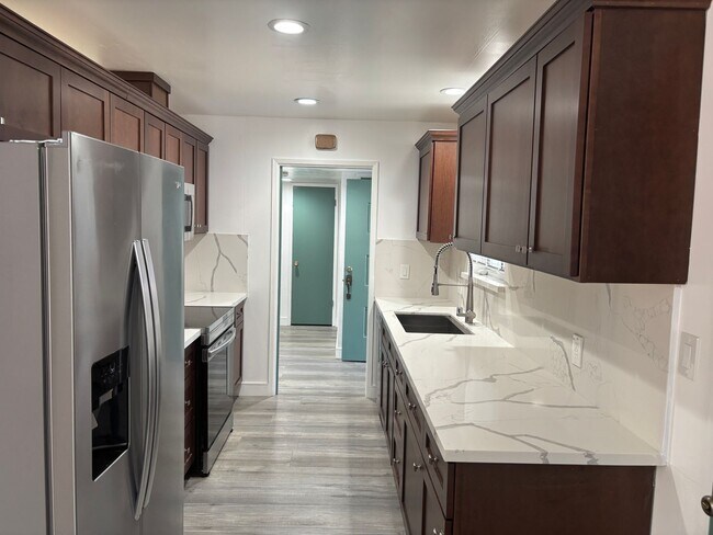 Building Photo - 6920 Maita Cir