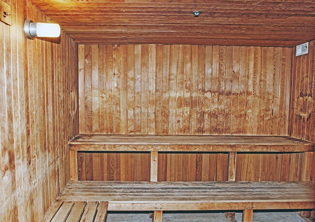 Building Photo - 301 N 1st St