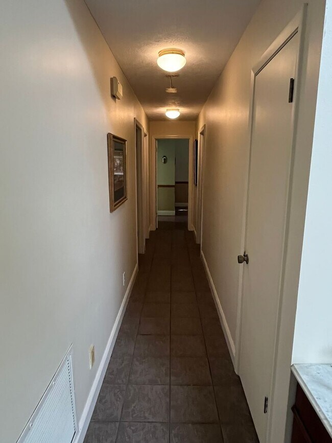 Building Photo - 3 Bedroom, 2 Bathrooms, with pool on 3 Acres