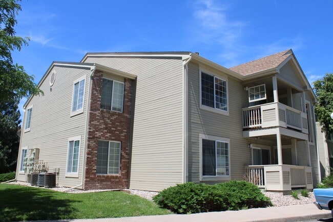 Primary Photo - Convenient & Comfortable Condo Living Near...