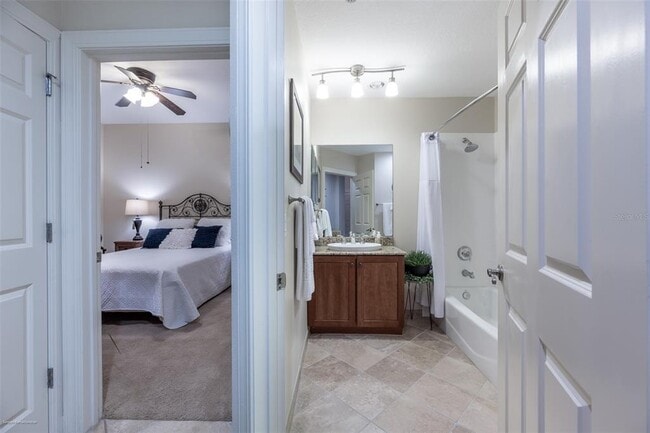 Building Photo - 10521 Amberjack Way