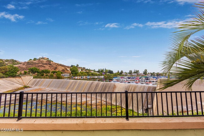 Building Photo - 32201 Lakeport Dr