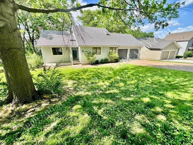 Building Photo - Beautiful UPDATED Ranch in Mission-Coming SOON!!