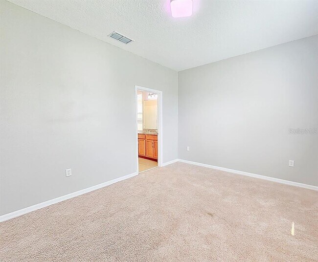 Building Photo - 1686 Swan Swim Dr