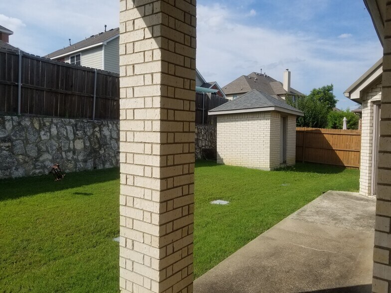 Primary Photo - 552 Palomino Way