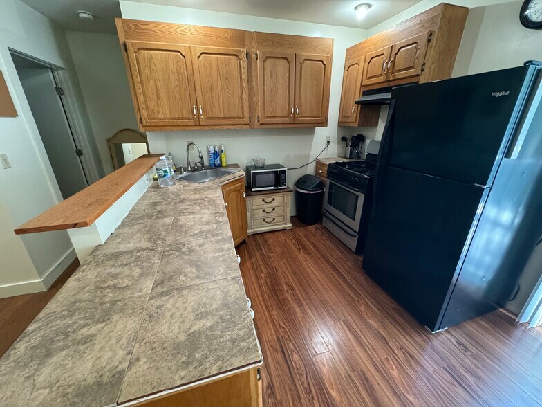 Kitchen - 11 Squaw Hollow Rd