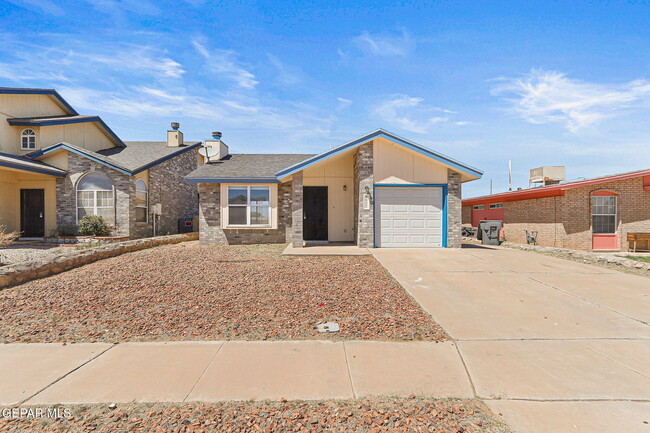 Primary Photo - 5937 Chippendale Ave
