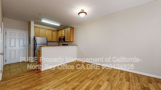 Building Photo - 110 5th St