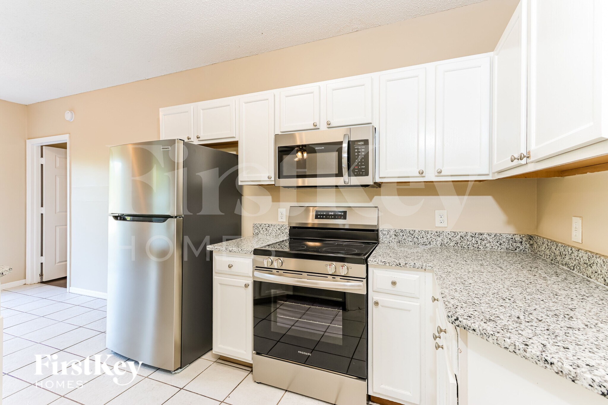 Building Photo - 122 Dahl Ave