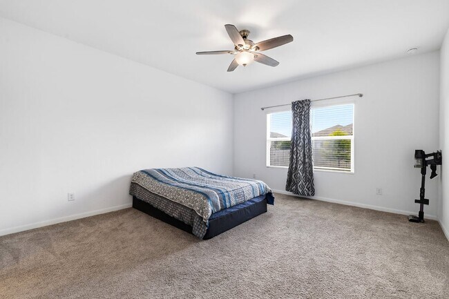 Building Photo - 14014 Roller Mls