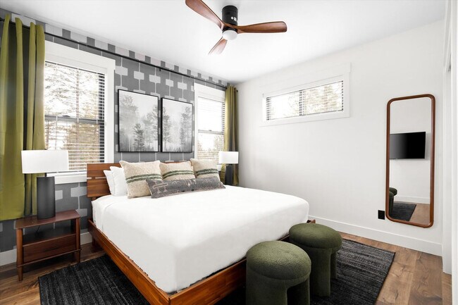 Building Photo - 323 Deer Creek Rd