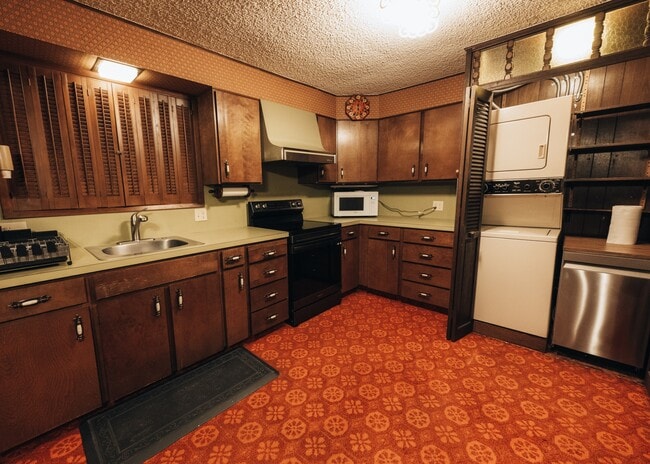 Building Photo - 785 2nd St