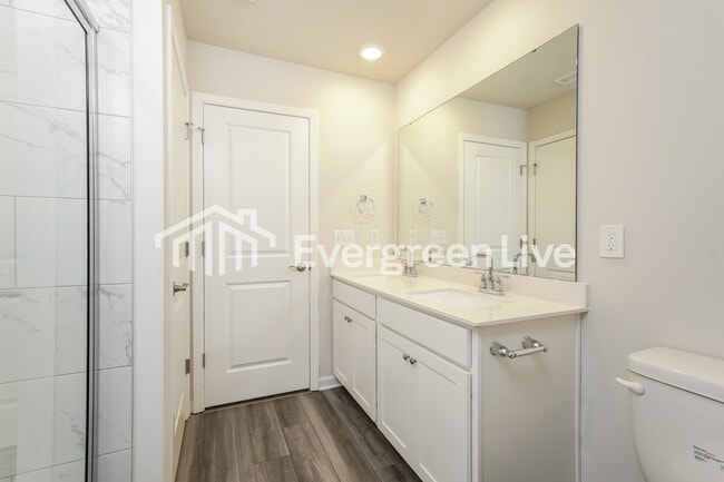 Building Photo - 5597 Hydrangea St