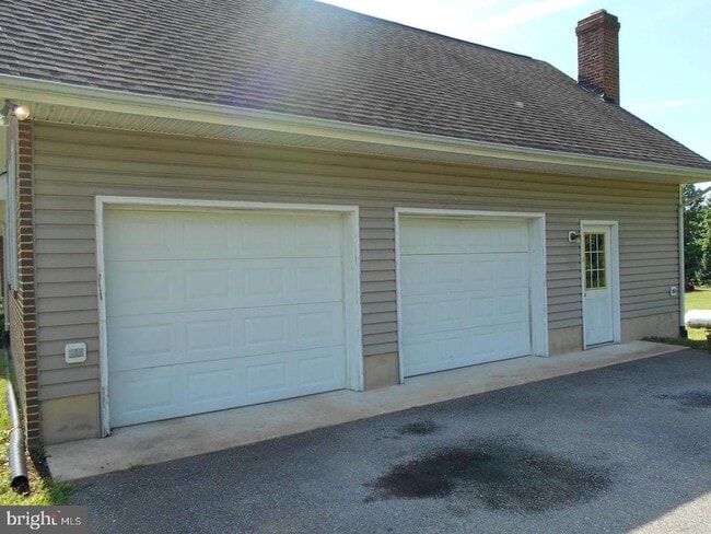 Building Photo - 3420 Evans Rd