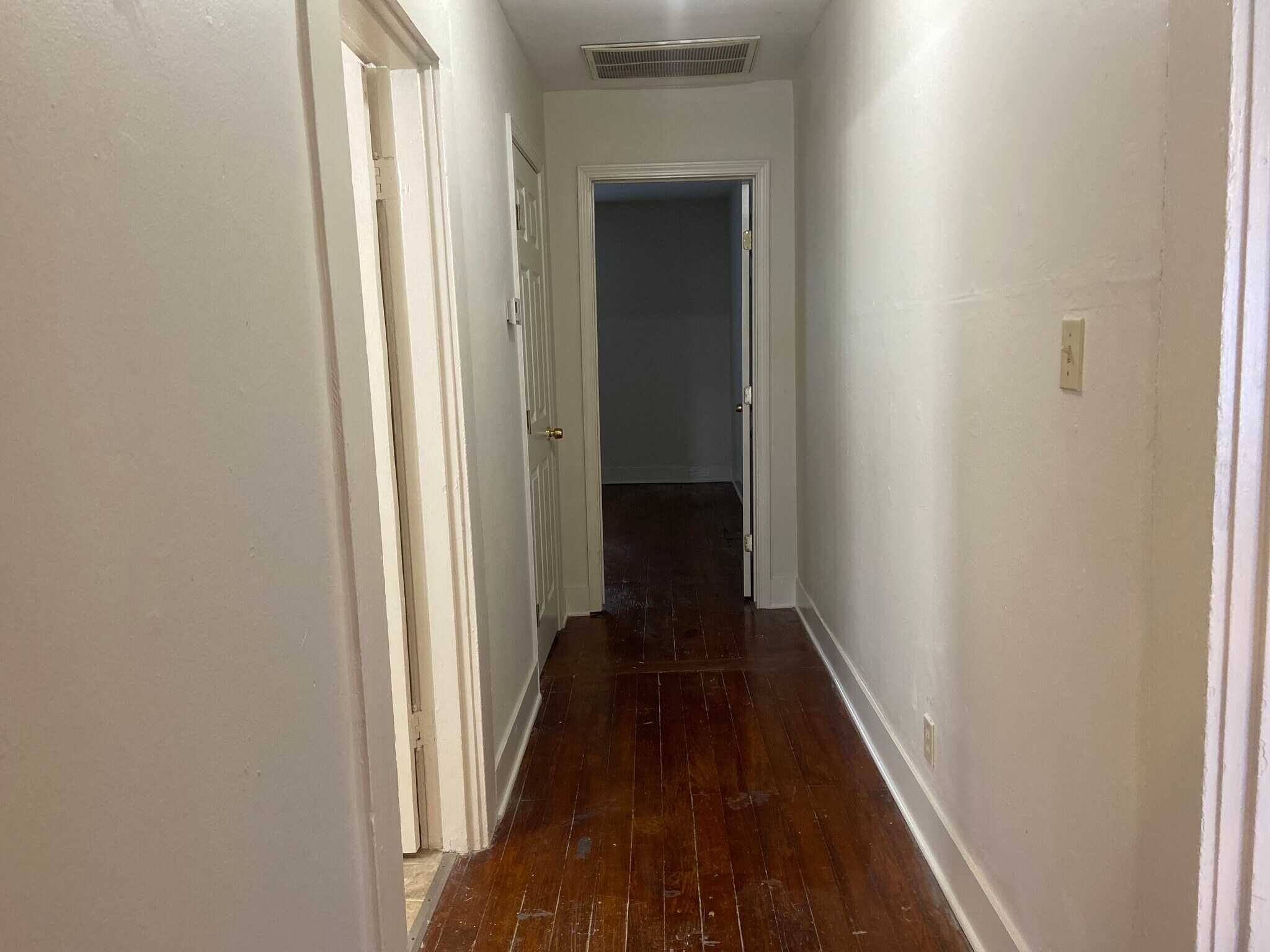 Building Photo - 6527 W 70th St