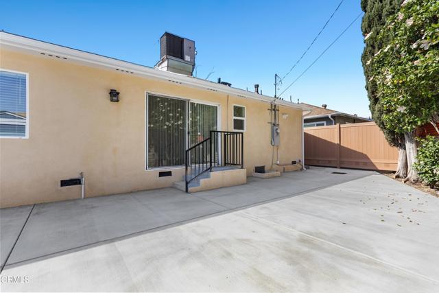 Building Photo - 7552 Bloomington Ave