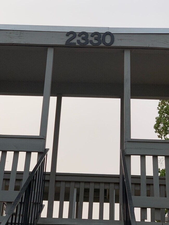 Building Photo - 2330 Notre Dame Blvd