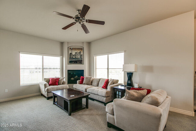 Building Photo - 5350 E Deer Valley Dr