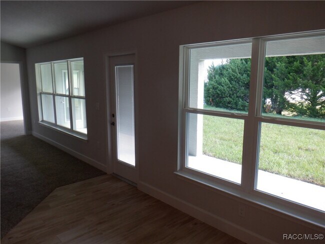 Building Photo - 1155 S Brookfield Dr
