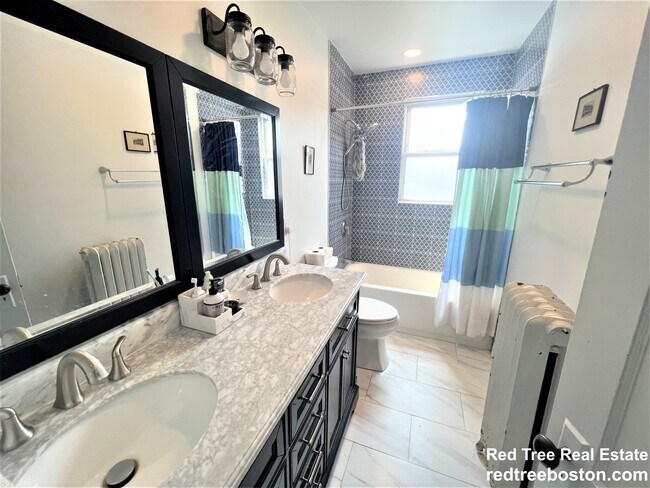 Building Photo - 10 Perkins St