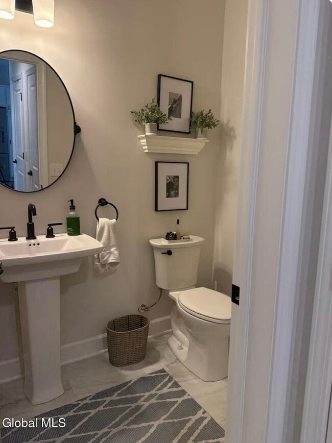 Building Photo - 2 Blair Ct