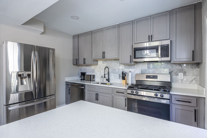 Building Photo - 3707 37th Pl