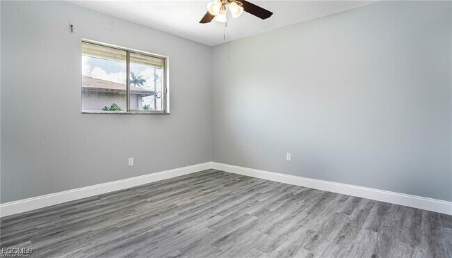 Building Photo - 2520 Shelby Pkwy