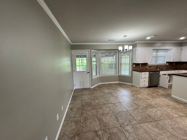 Building Photo - Nice 3 Bedroom 2.5 Bathroom Home on Large Lot in Sherwood