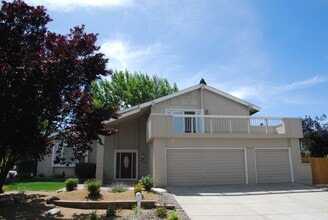 Building Photo - 4 Bedroom Home in Southwest Reno!