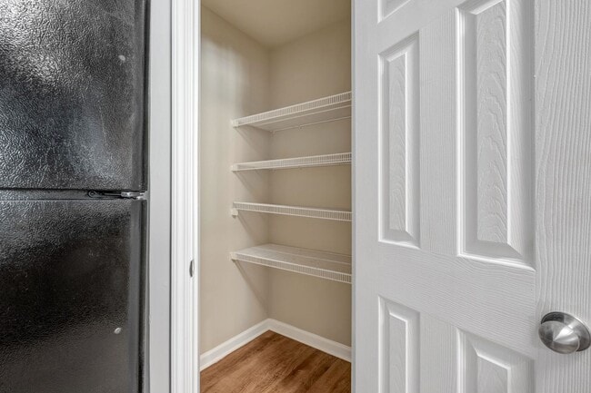 Building Photo - Beautiful Townhome in Antioch