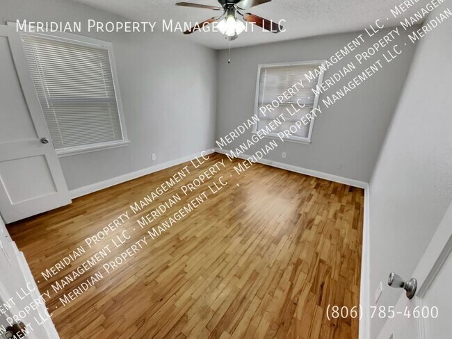Building Photo - 3012 33rd St